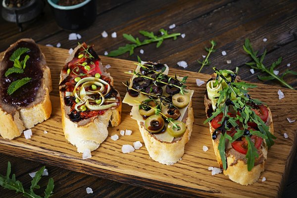 How to assemble the perfect Gourmet Bruschetta with Heirloom Tomatoes and Basil?